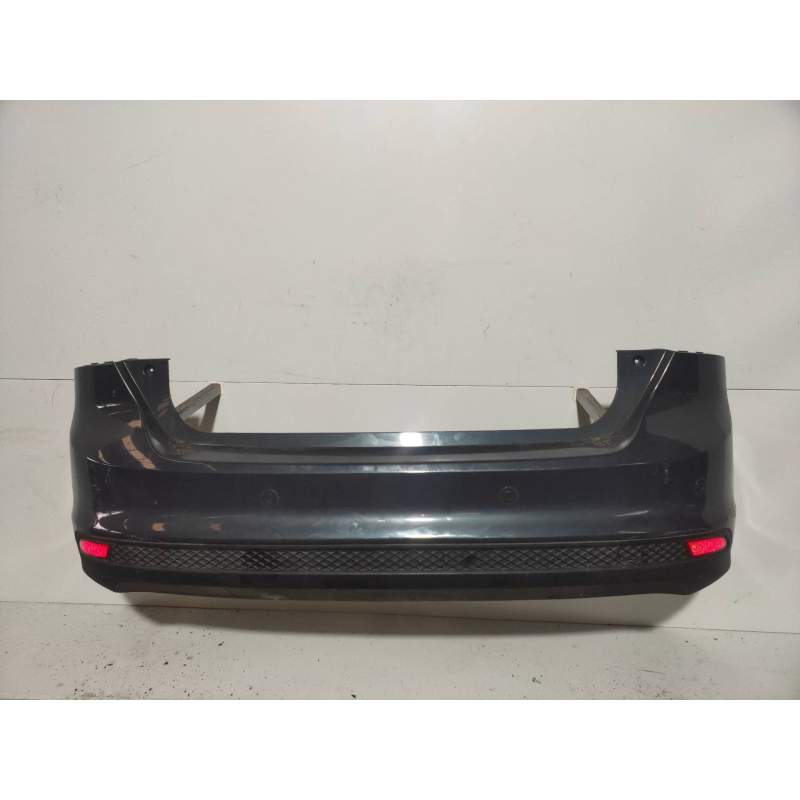 Recambio de paragolpes trasero para ford focus lim. (cb8) titanium referencia OEM IAM   2011