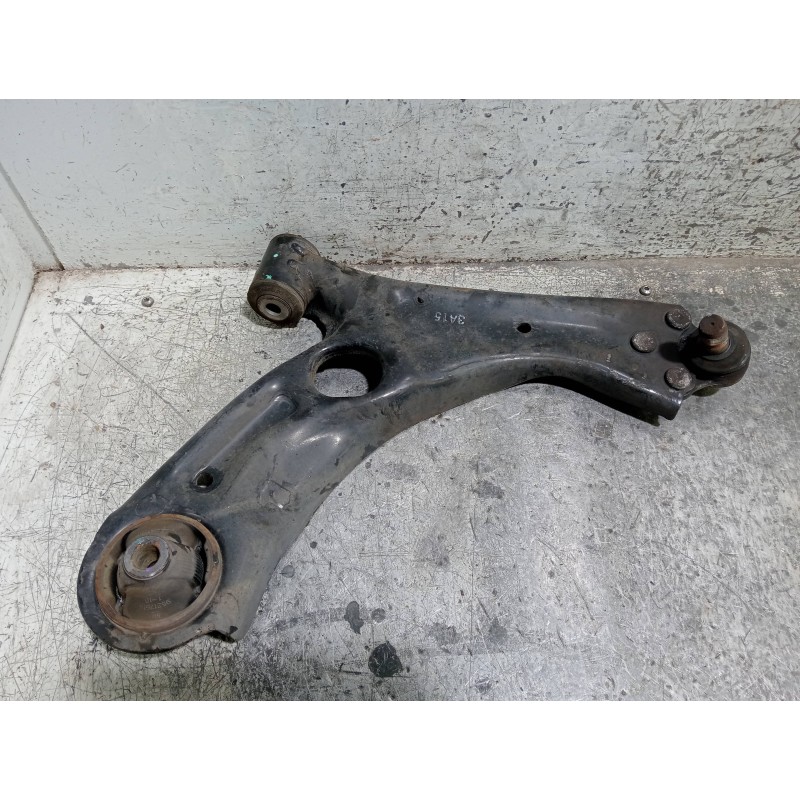 Recambio de brazo suspension inferior delantero derecho para chevrolet aveo berlina hatchback ls referencia OEM IAM   