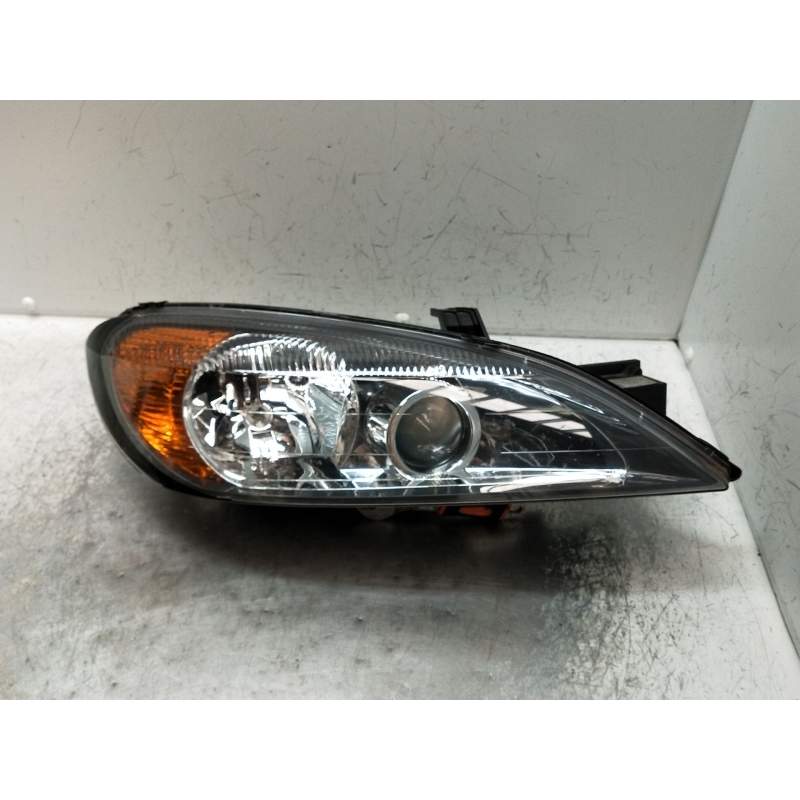 Recambio de faro derecho para nissan primera hatchback (p11) 1.8 16v referencia OEM IAM 89006449 260109F611 xenon