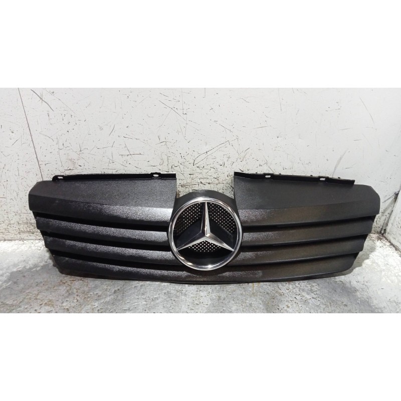 Recambio de rejilla delantera para mercedes vaneo (w414) furgoneta compacta 1.6 cat referencia OEM IAM   