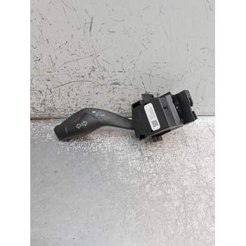MANDO LUCES AV6T13335AD 2010