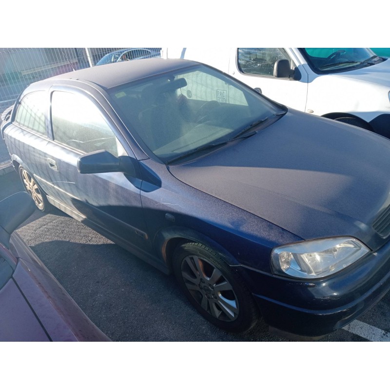 opel astra g berlina del año 2002