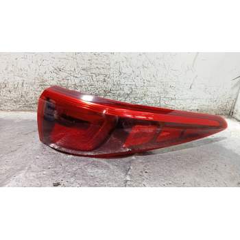 PILOTO TRASERO DERECHO 92402F10 