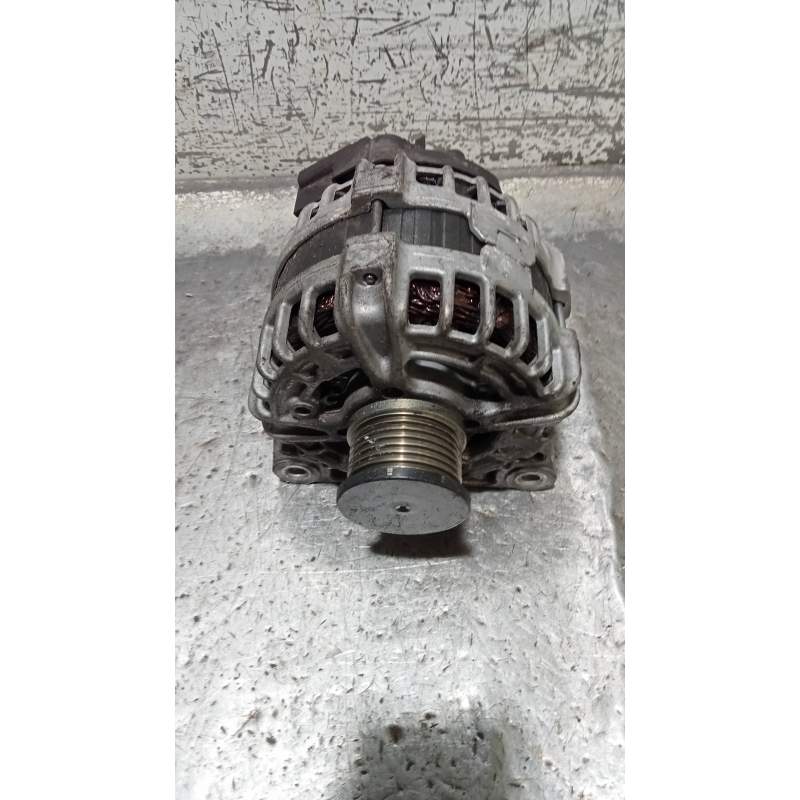 Recambio de alternador para nissan x-trail (t32) acenta referencia OEM IAM 231004BE0B  