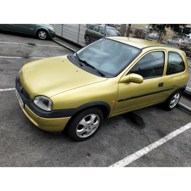 opel corsa b del año 2000