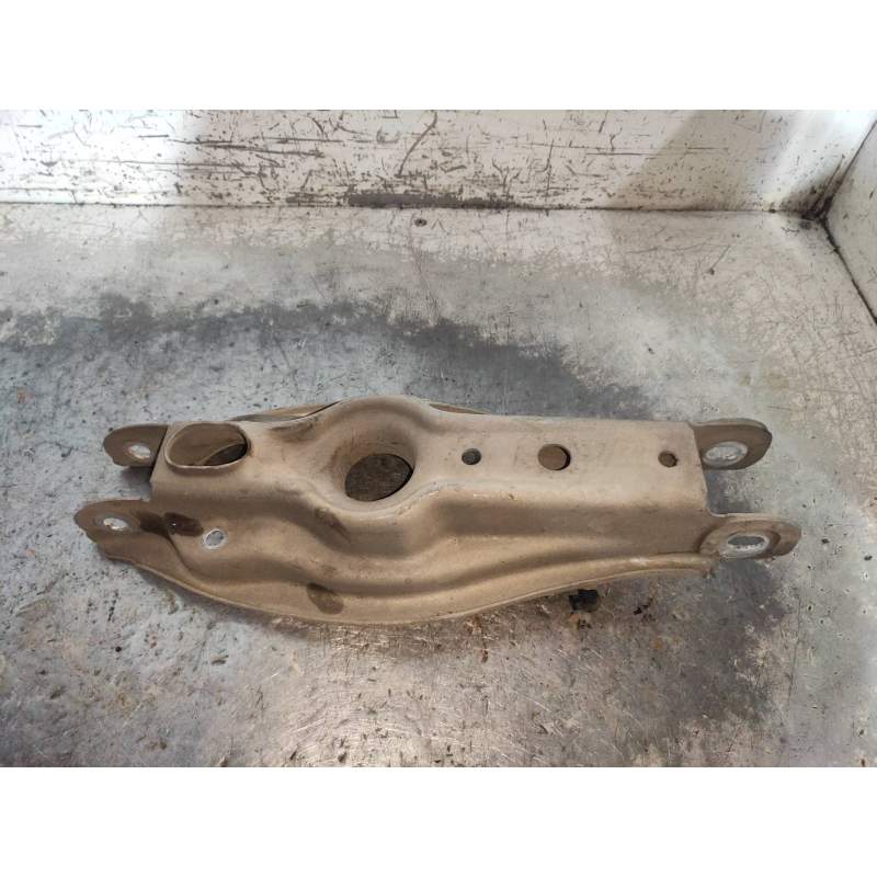 Recambio de brazo suspension inferior trasero izquierdo para bmw serie 1 berlina (e81/e87) 116d referencia OEM IAM   