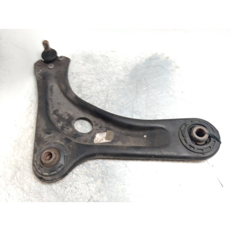 Recambio de brazo suspension inferior delantero derecho para peugeot 1007 1.4 referencia OEM IAM   