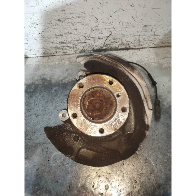 Recambio de mangueta delantera derecha para bmw serie 1 berlina (e81/e87) 116d referencia OEM IAM 3121676444403  
