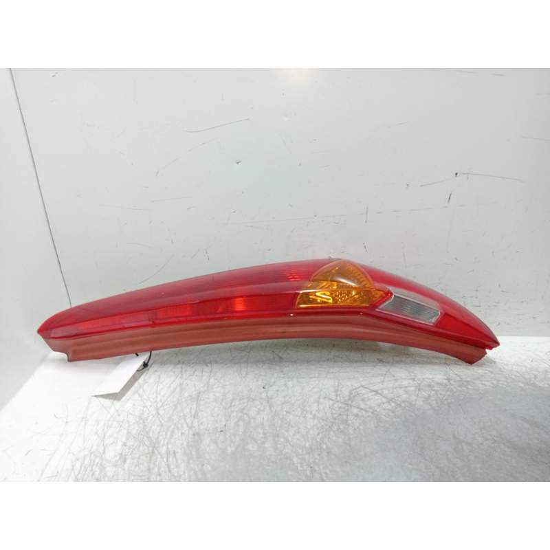 Recambio de piloto trasero derecho para fiat punto berlina (188) 1.2 cat referencia OEM IAM  3P 1999