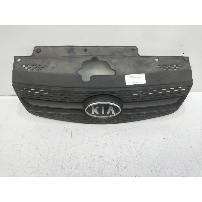 Recambio de rejilla delantera para kia rio 1.4 cat referencia OEM IAM   