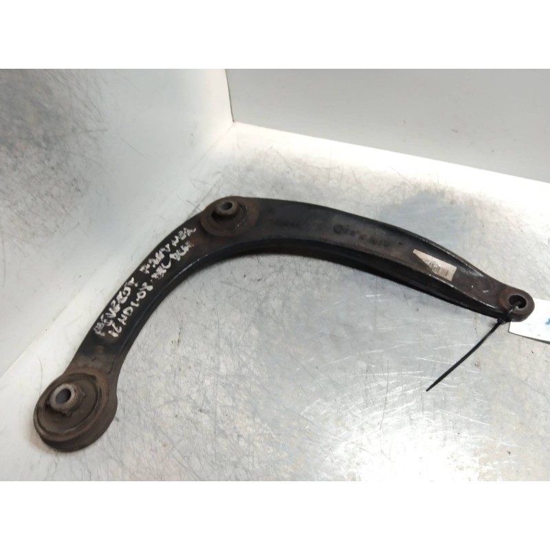 Recambio de brazo suspension inferior delantero derecho para peugeot partner kombi 1.6 16v hdi referencia OEM IAM   