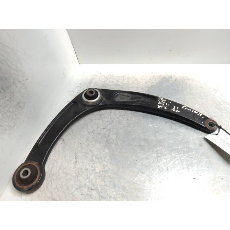 Recambio de brazo suspension inferior delantero izquierdo para peugeot partner kasten confort l1 referencia OEM IAM   