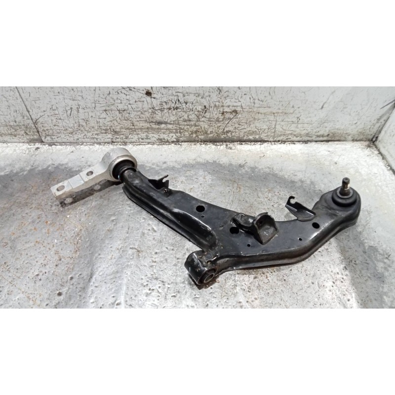 Recambio de brazo suspension inferior delantero izquierdo para nissan primera berlina (p12) acenta referencia OEM IAM   