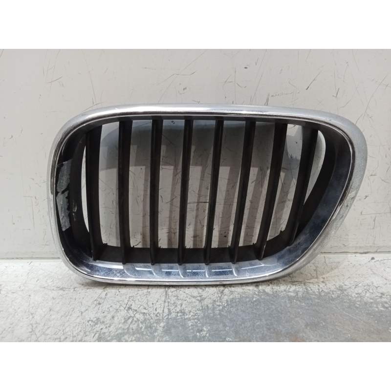 Recambio de rejilla delantera para bmw x5 (e53) 3.0 d referencia OEM IAM IZQUIRDA  