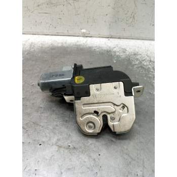 MOTOR CIERRE CENTRALIZADO PORTON 7P0527505J 5P 2010
