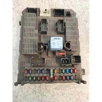 CAJA RELES / FUSIBLES 9647448280 T0400 1704025032492
