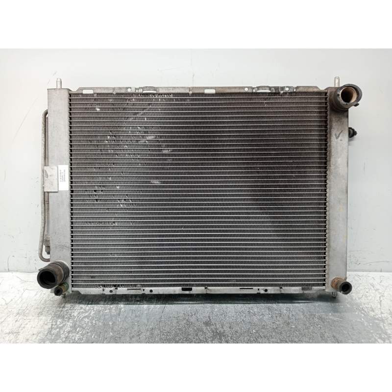 Recambio de radiador agua para renault clio iii 1.2 16v referencia OEM IAM 8200688382 12G 2005