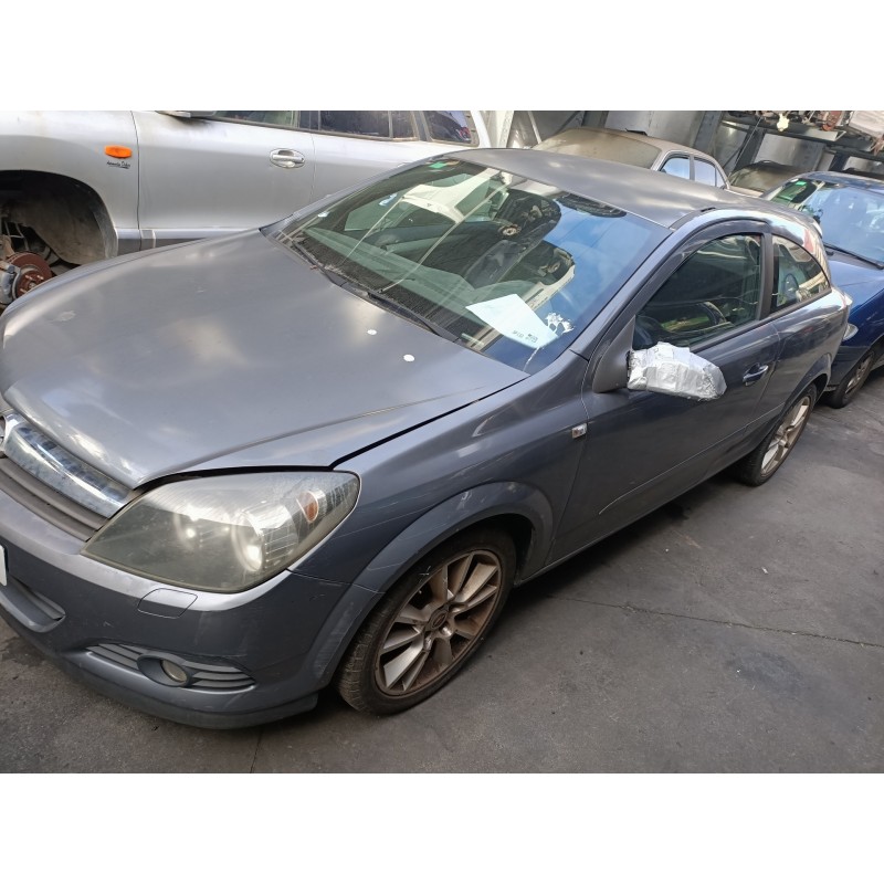 opel astra gtc del año 2005