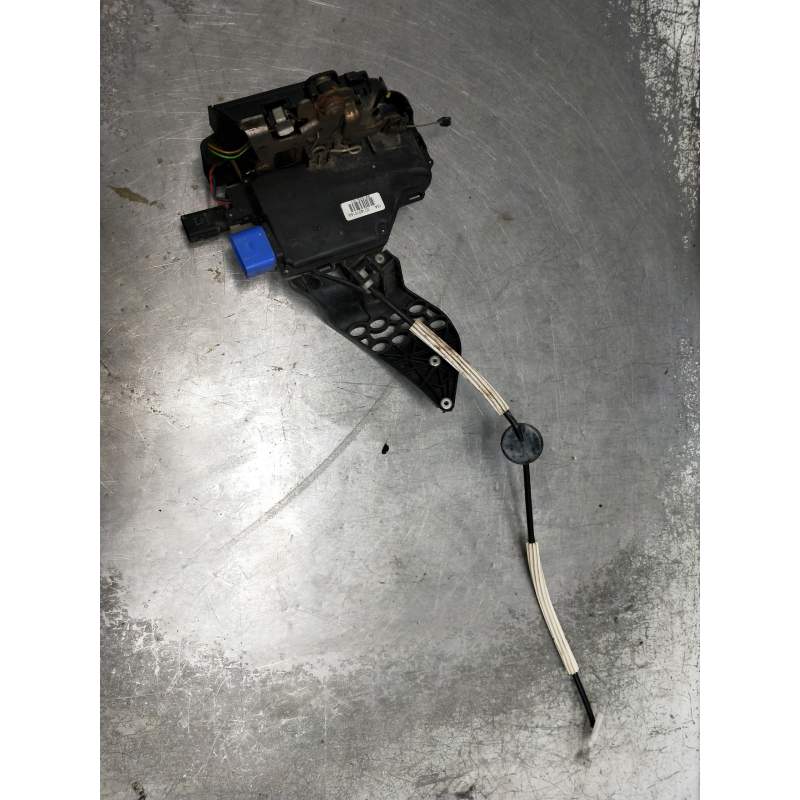 Recambio de motor cierre centralizado delantero derecho para volkswagen touareg (7la) referencia OEM IAM 3D1837016A 991625101 5P