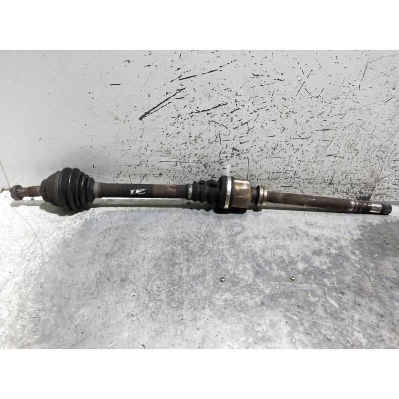 Recambio de transmision delantera derecha para peugeot 308 confort referencia OEM IAM  16HDI 2007