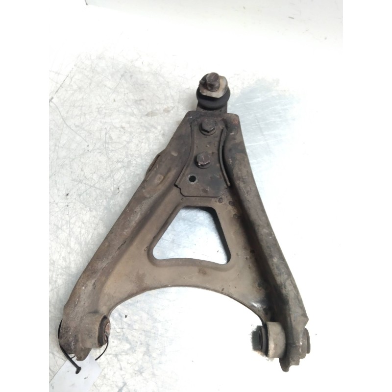 Recambio de brazo suspension inferior delantero izquierdo para renault 11 1.6 gtd referencia OEM IAM   