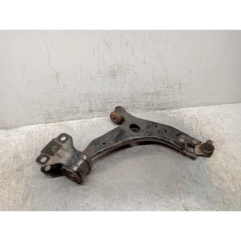 Recambio de brazo suspension inferior delantero derecho para ford focus lim. trend referencia OEM IAM   
