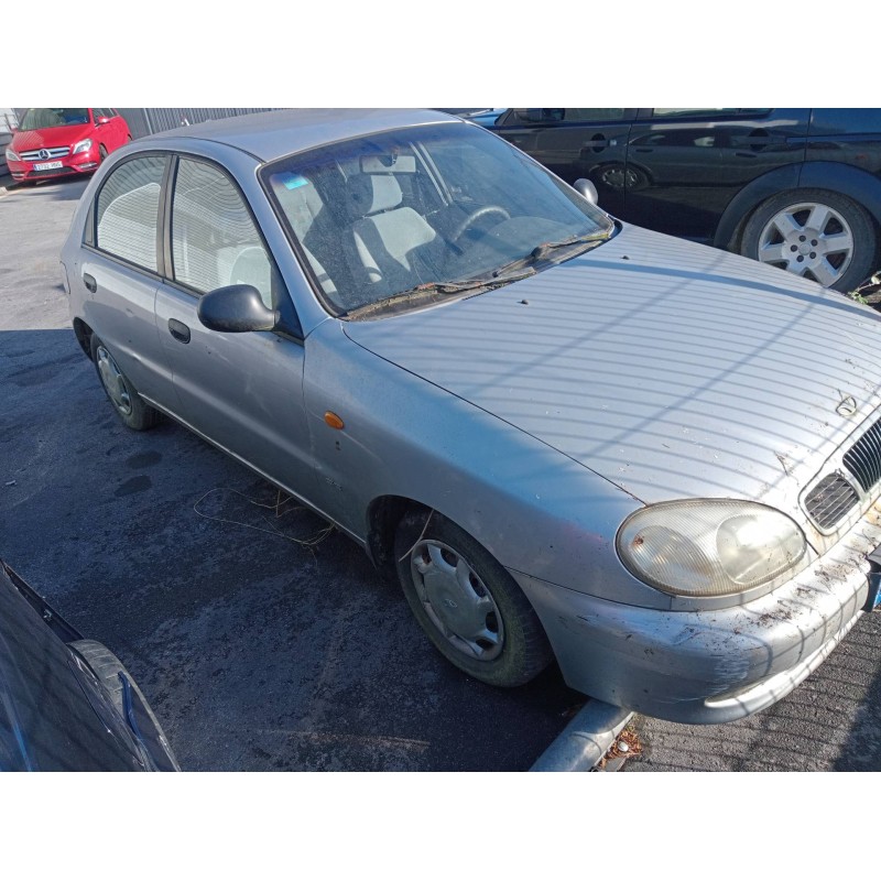 daewoo lanos del año 1999