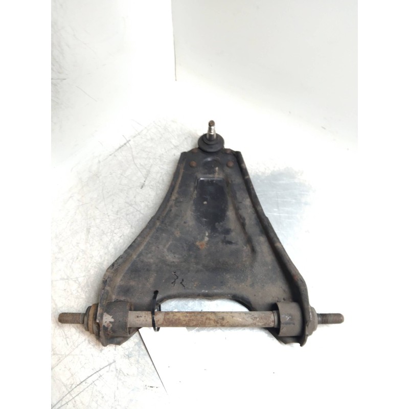 Recambio de brazo suspension inferior delantero izquierdo para renault 18 gtl referencia OEM IAM   