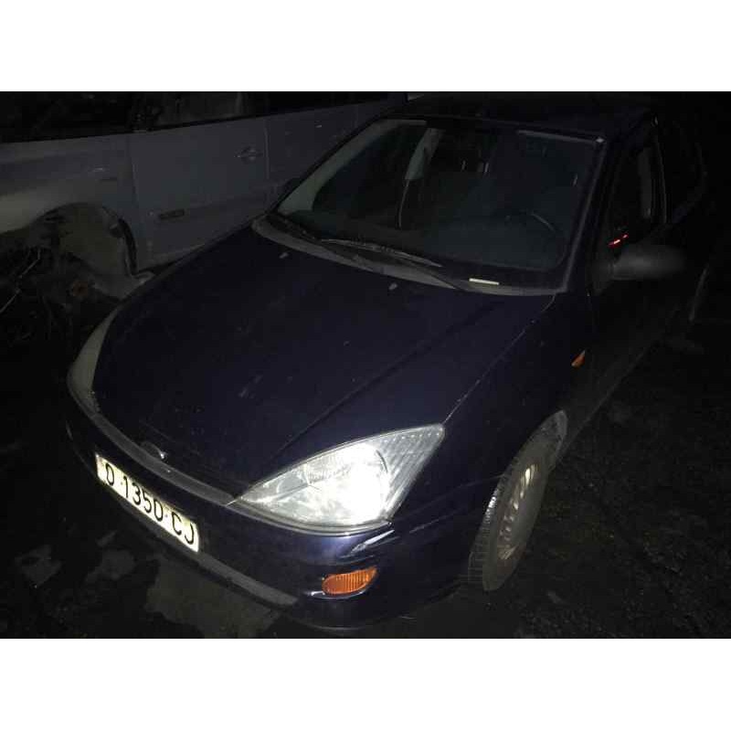 ford focus berlina (cak) del año 2000