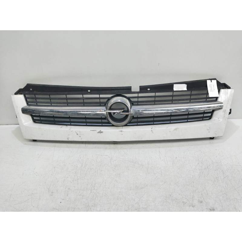 Recambio de rejilla delantera para opel movano (2004 =>) combi medio techo elevado l2h2 2.8t referencia OEM IAM   