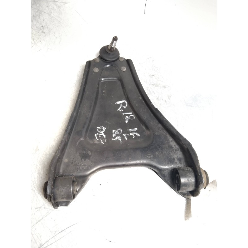 Recambio de brazo suspension inferior delantero derecho para renault 18 1.6 referencia OEM IAM   