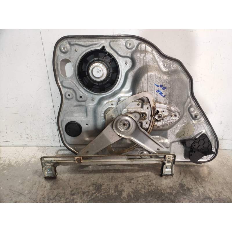 Recambio de elevalunas trasero derecho para volvo v50 familiar 1.6 d kinetic referencia OEM IAM 30724757 1027978 2004