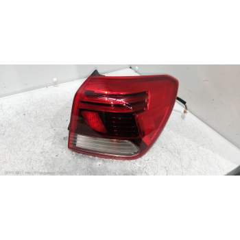 PILOTO TRASERO DERECHO 92402H8 