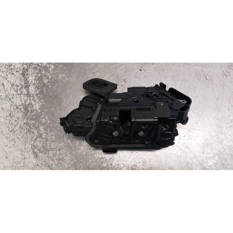 Recambio de motor cierre centralizado delantero izquierdo para seat leon (kl1) style referencia OEM IAM 5TB837015C  