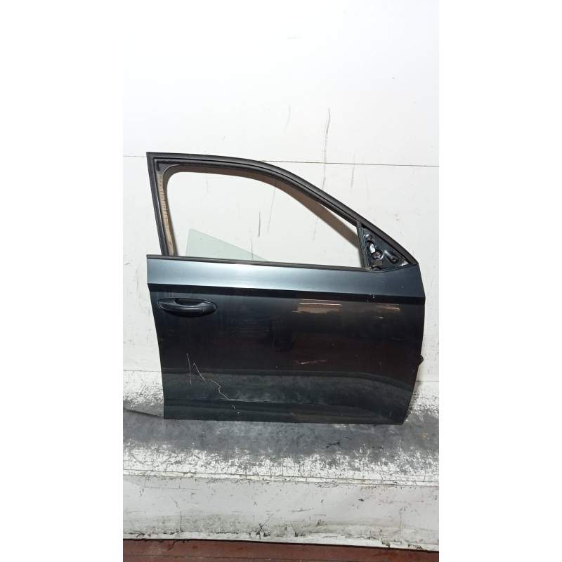 Recambio de puerta delantera derecha para skoda fabia 1.0 tsi referencia OEM IAM   5P
