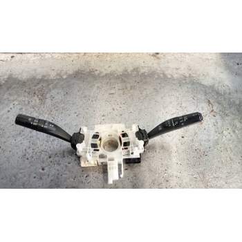 MANDO LUCES 83111FG15 2008