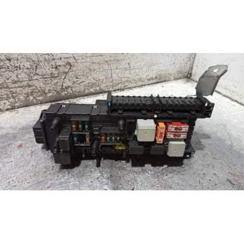 CAJA RELES / FUSIBLES 2049005003 2049012602 5DK01102241 2319025101