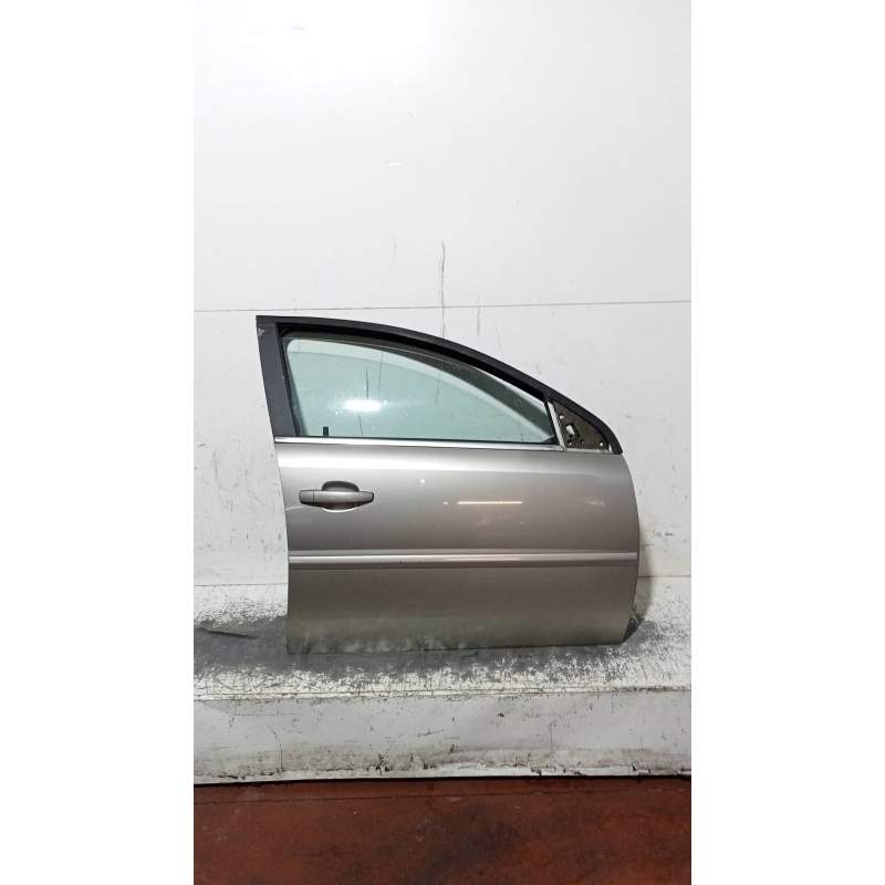 Recambio de puerta delantera derecha para opel vectra c berlina comfort referencia OEM IAM  4P 2003