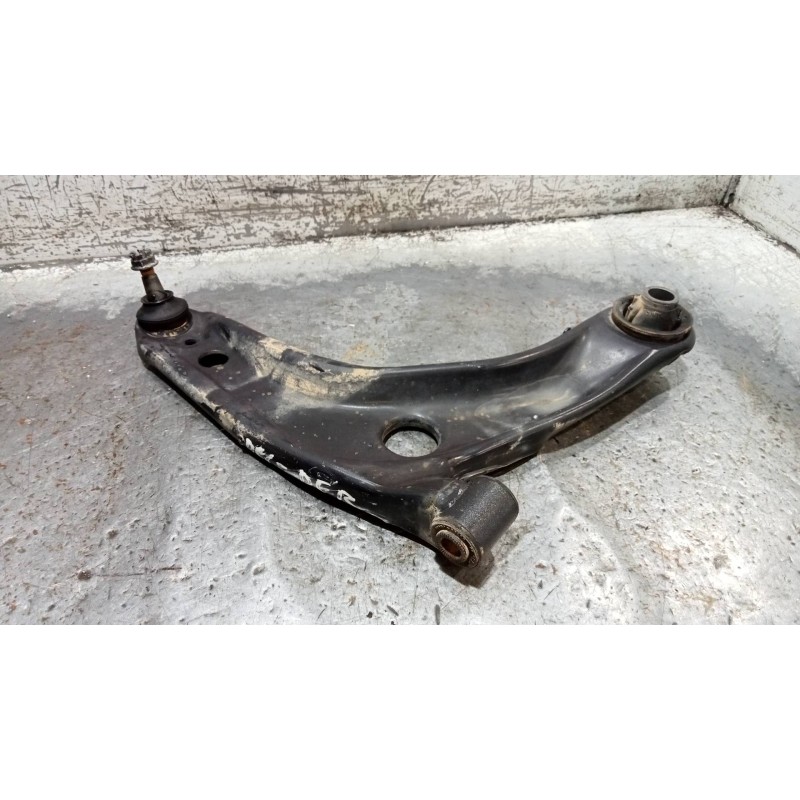 Recambio de brazo suspension inferior delantero derecho para toyota yaris 1.3 16v cat referencia OEM IAM   