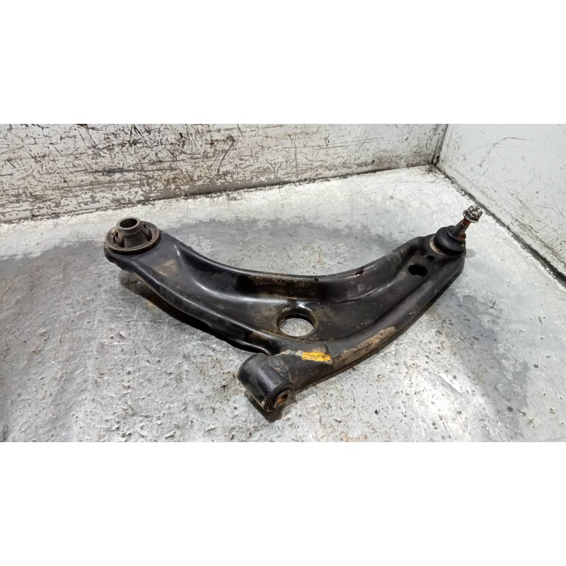 Recambio de brazo suspension inferior delantero izquierdo para toyota yaris 1.3 16v cat referencia OEM IAM   