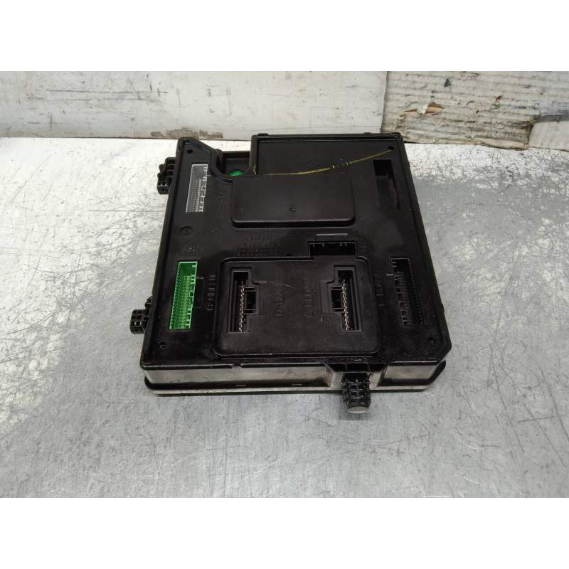 Recambio de modulo electronico para renault megane iii berlina 5 p dynamique referencia OEM IAM 284B15778R S180071101 