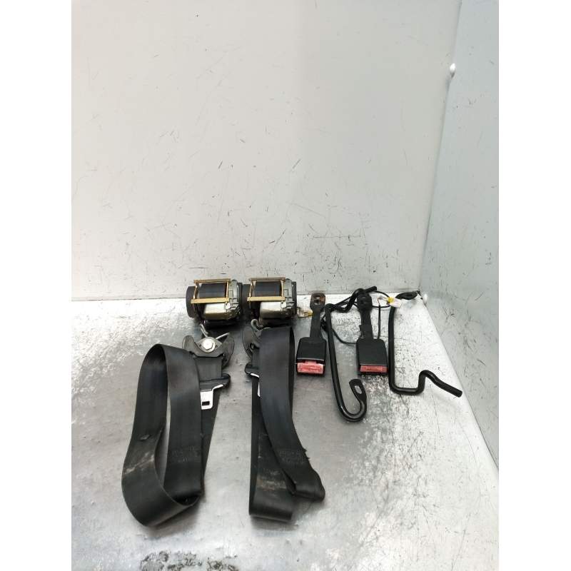 Recambio de juego cinturones delantero para citroën c4 coupé (la_) 1.4 16v referencia OEM IAM  3P 2004