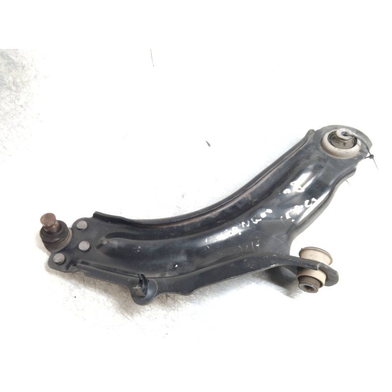 Recambio de brazo suspension inferior delantero derecho para renault kangoo 1.5 dci diesel referencia OEM IAM   