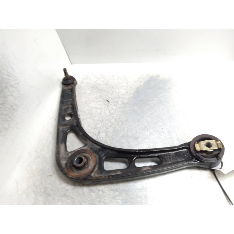 Recambio de brazo suspension inferior delantero derecho para renault laguna (b56) 2.0 d rn (b56f/g) referencia OEM IAM   