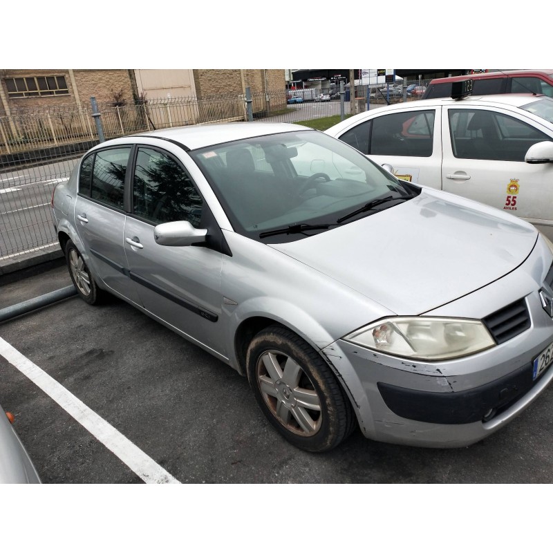 renault megane ii classic berlina del año 2005