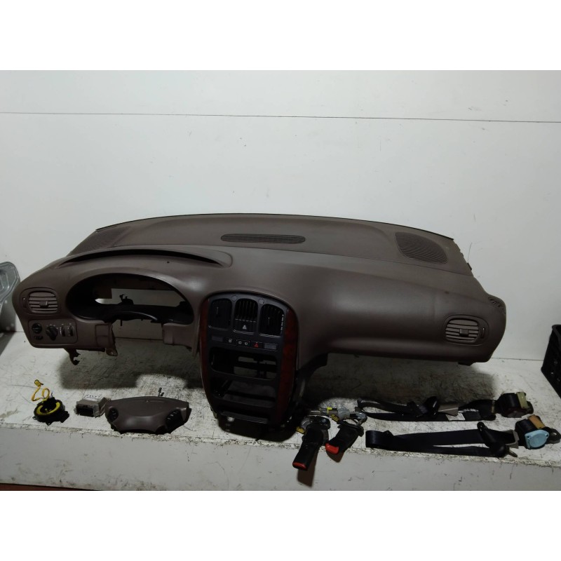 Recambio de kit airbag para chrysler voyager (rg) 3.3 lx grand voyager referencia OEM IAM 04748604AA  