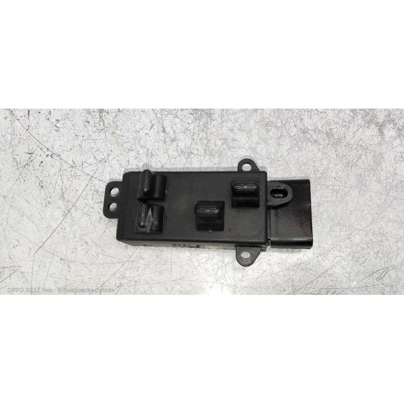 Recambio de mando elevalunas delantero izquierdo para chrysler voyager (rg) 2.5 crd lx referencia OEM IAM   