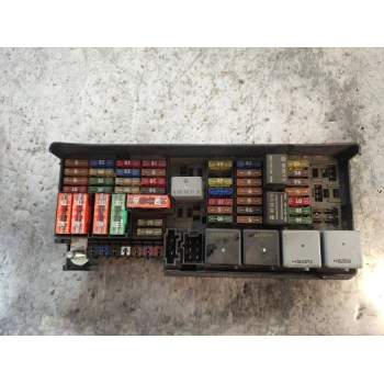 CAJA RELES / FUSIBLES A1645402372 13583853 