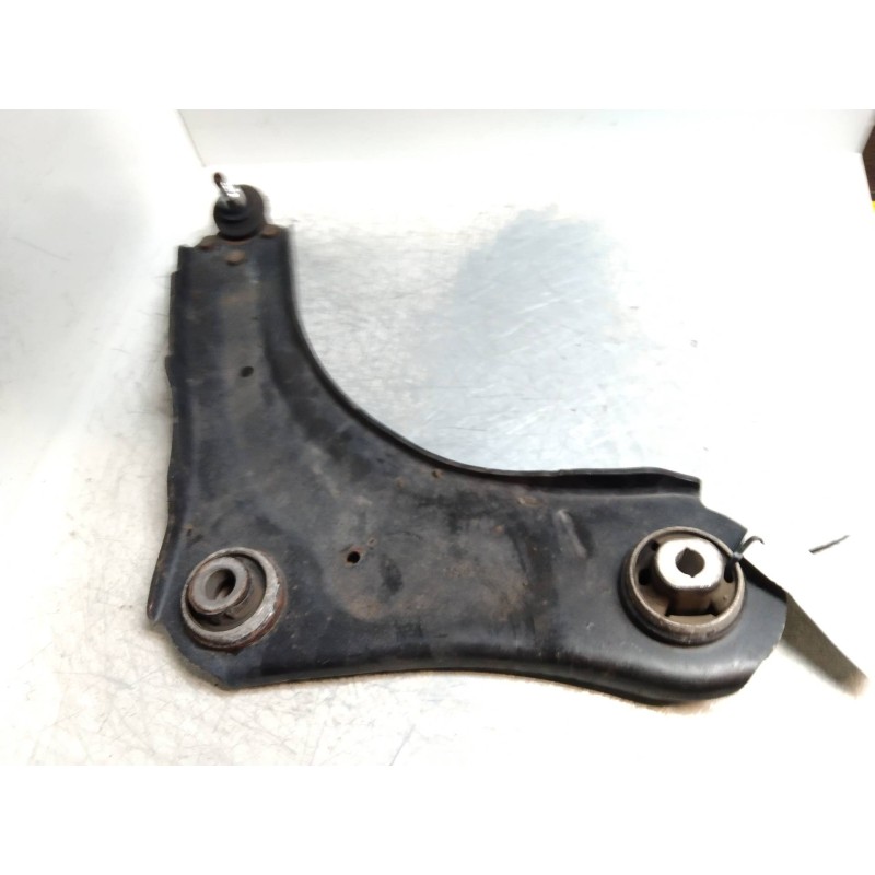 Recambio de brazo suspension inferior delantero derecho para renault megane iii berlina 5 p dynamique referencia OEM IAM   