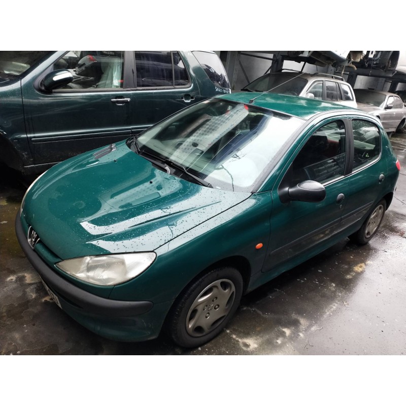 peugeot 206 berlina del año 1999